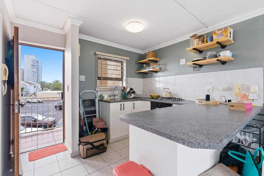 To Let 1 Bedroom Property for Rent in Table View Western Cape